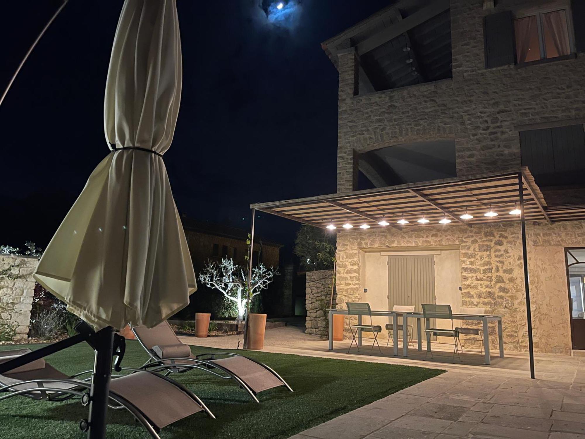 Les-Pepites-De-Badou Presentent La Graviere Le Barroux Exterior foto